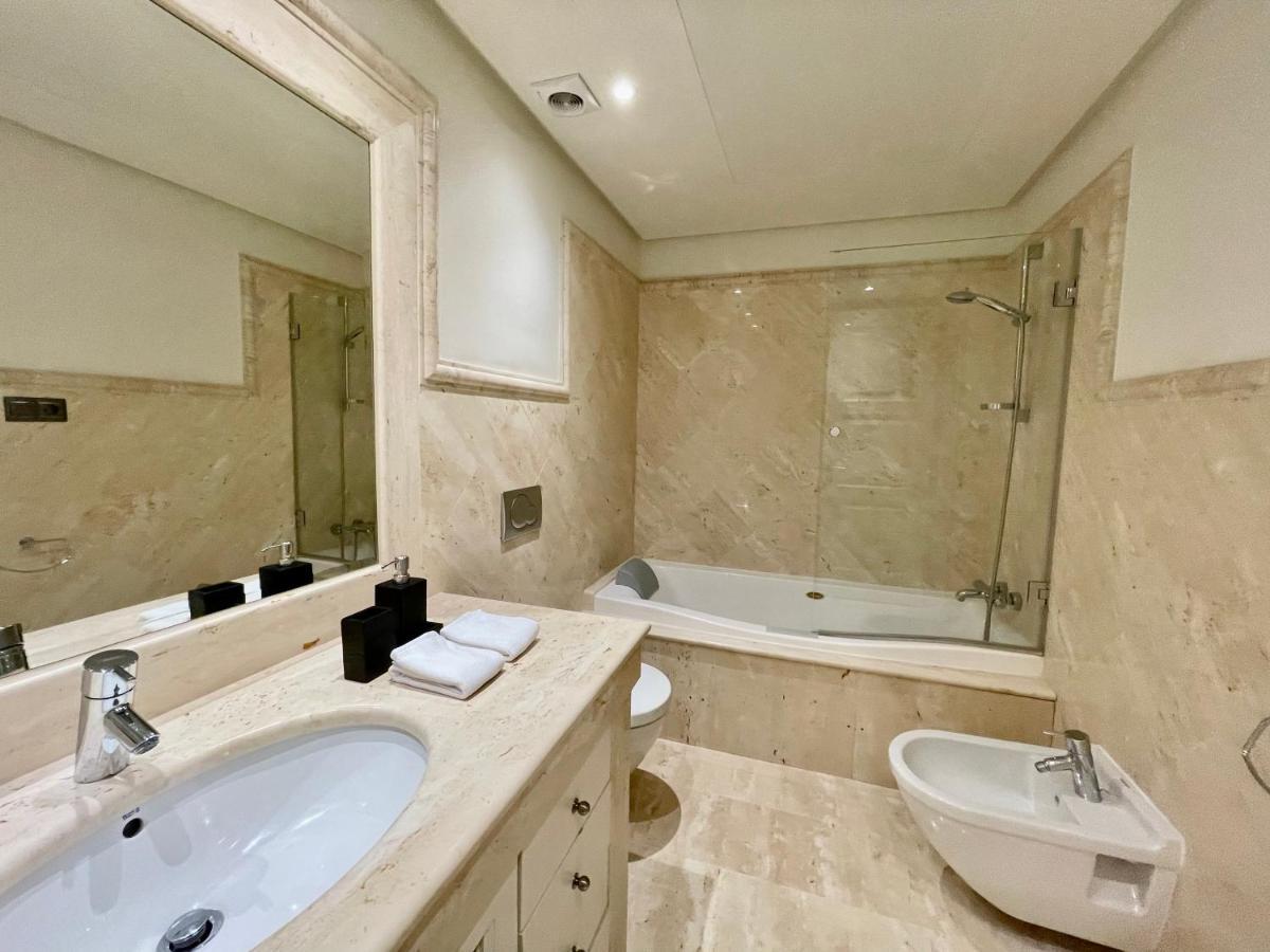Doncella Beach , apartamento con vistas al mar Estepona Esterno foto
