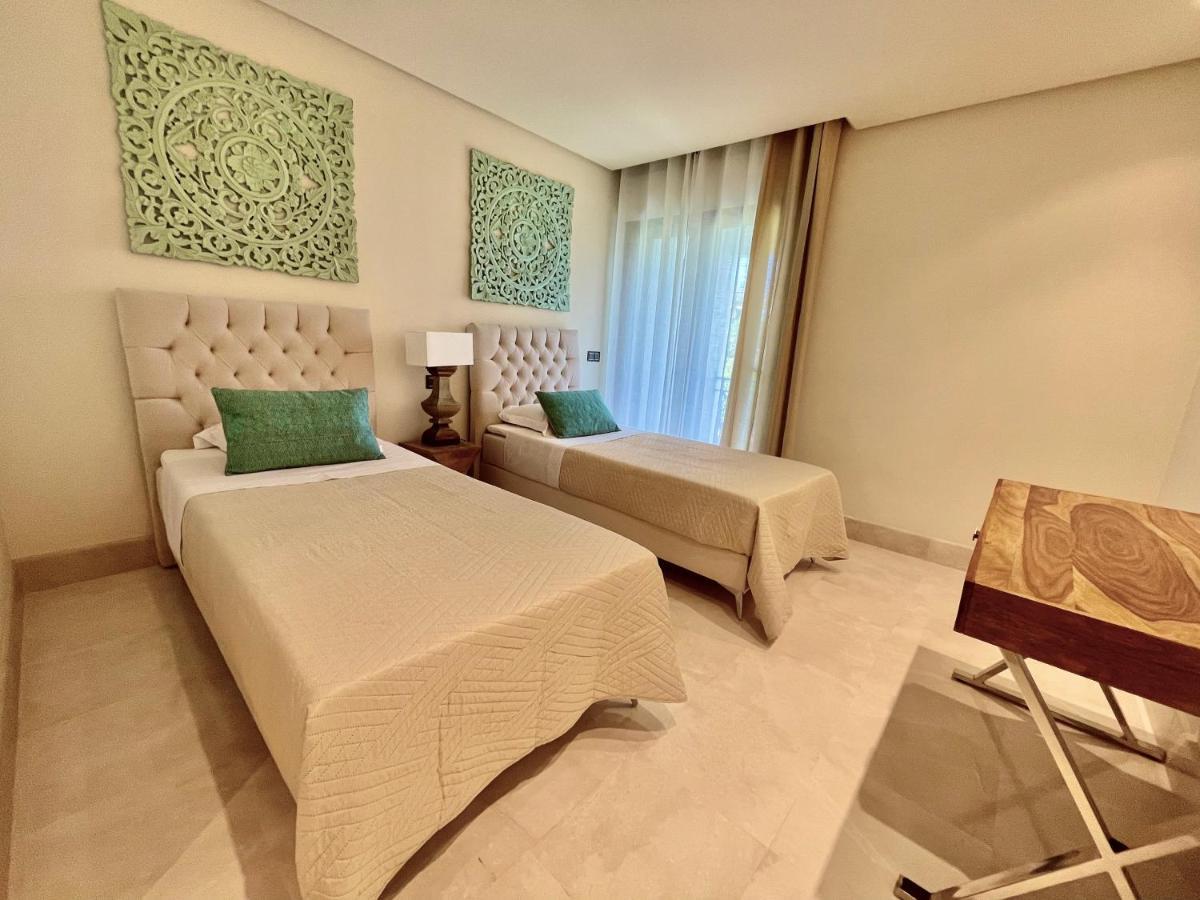 Doncella Beach , apartamento con vistas al mar Estepona Esterno foto